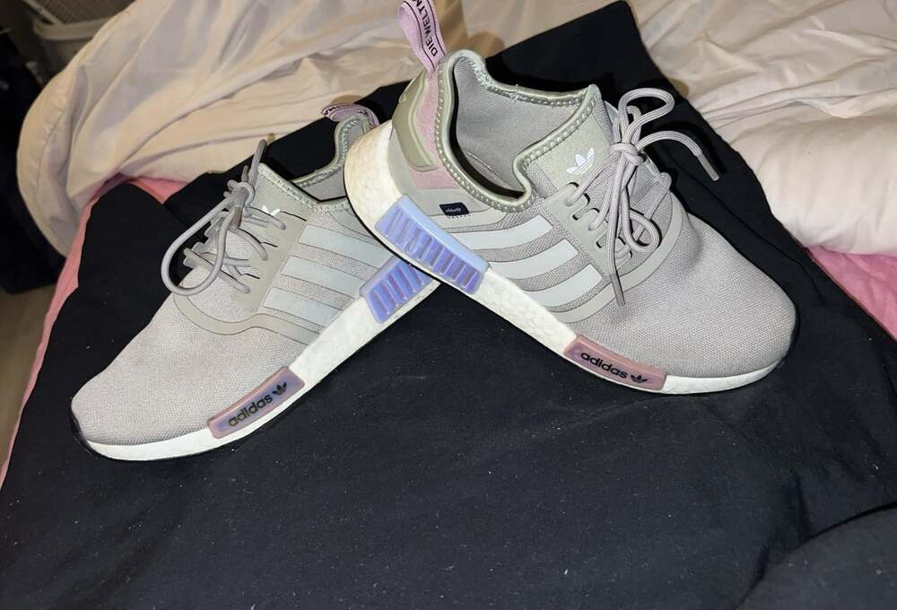 Adidas NMD R1 Feather Grey Purple Accents Shoes Size 7.5